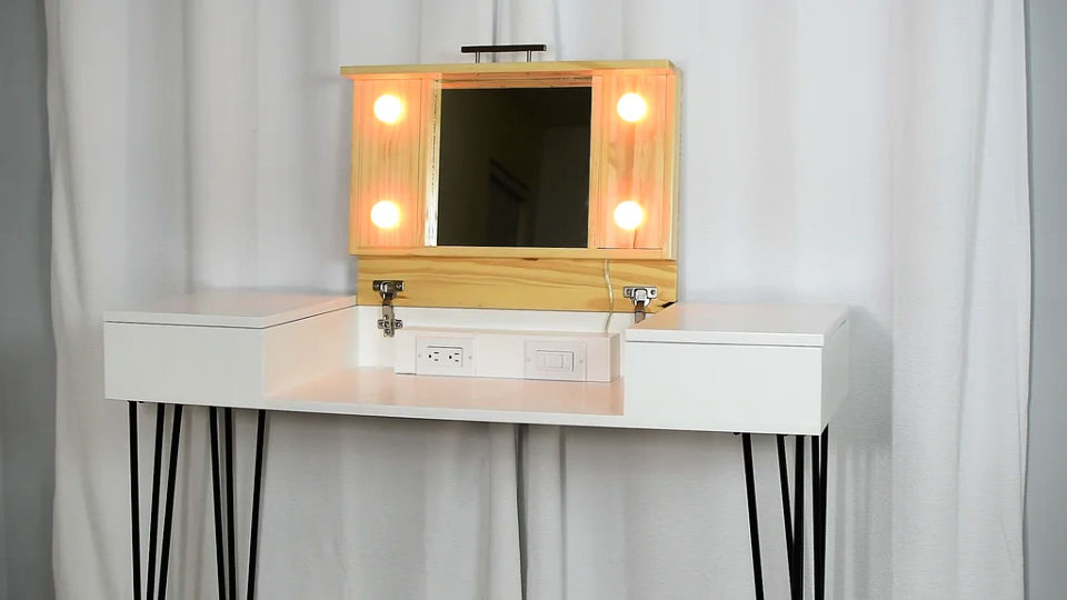 40 Cheap DIY Makeup Vanity Ideas DIY Vanity Table Plans