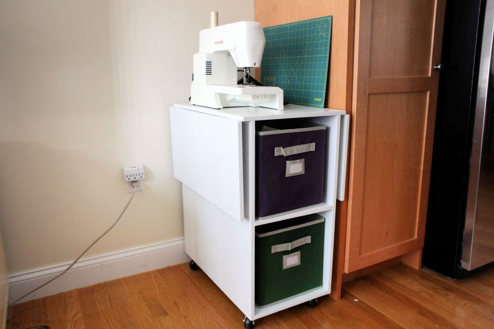 25 Homemade DIY Sewing Table Ideas and Plans