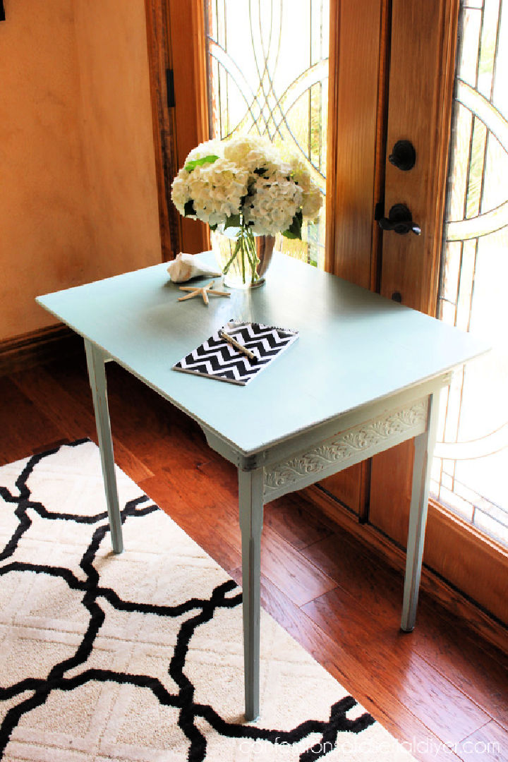 25 Homemade DIY Sewing Table Ideas and Plans