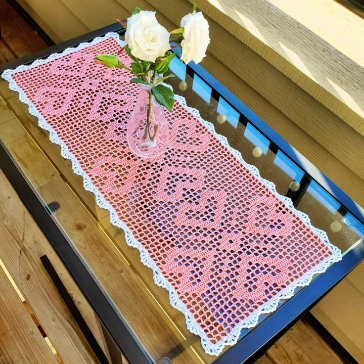25 Free Crochet Table Runner Patterns {Pattern PDF}