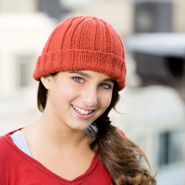 40 Easy Knit Hat Patterns (Free Hat Knitting Pattern)