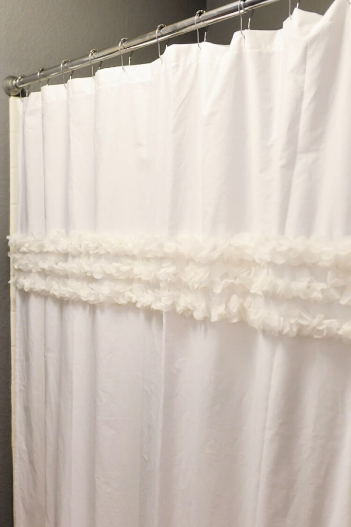20 DIY Shower Curtain Ideas to Make for Bathroom