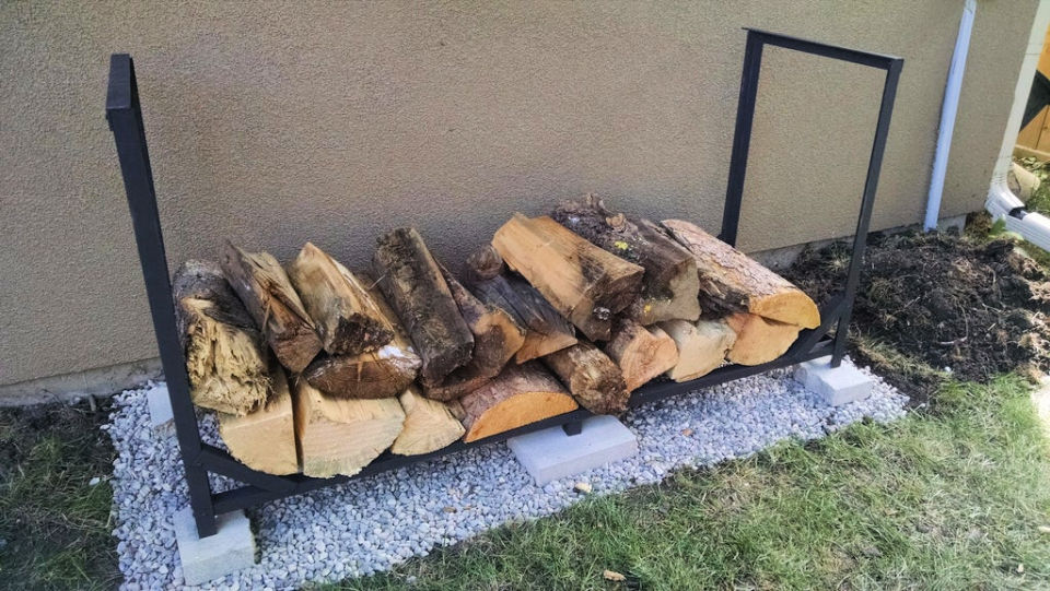 30 Homemade DIY Firewood Rack Plans and Ideas