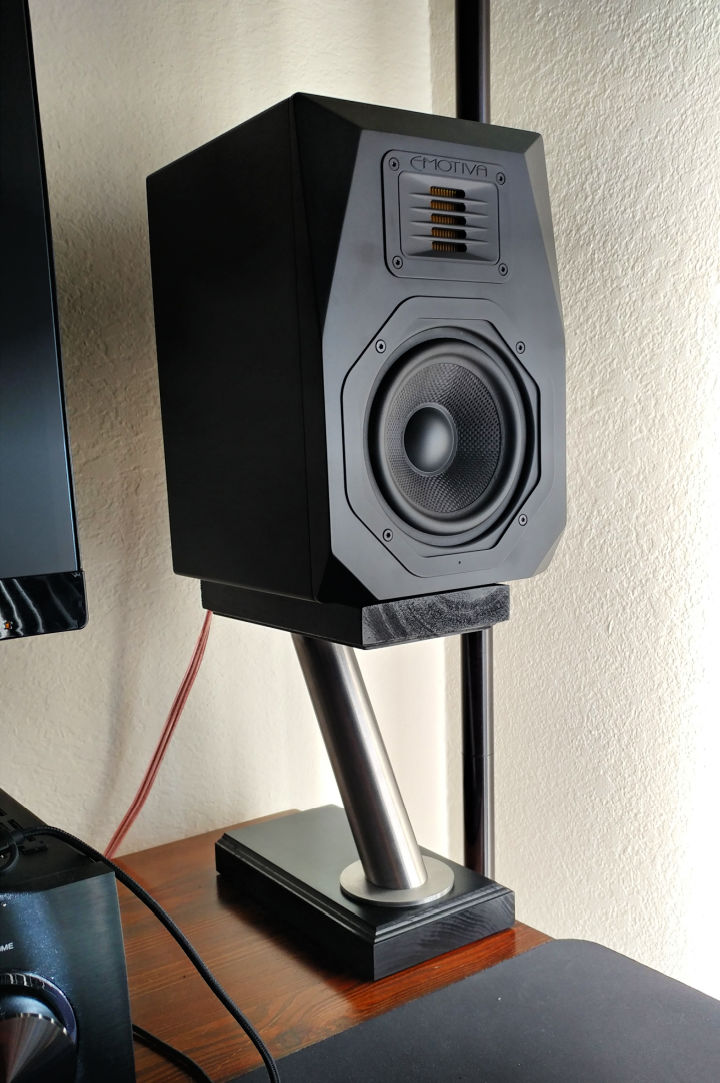 25 DIY Speaker Stand Ideas How To Build Speaker Stands