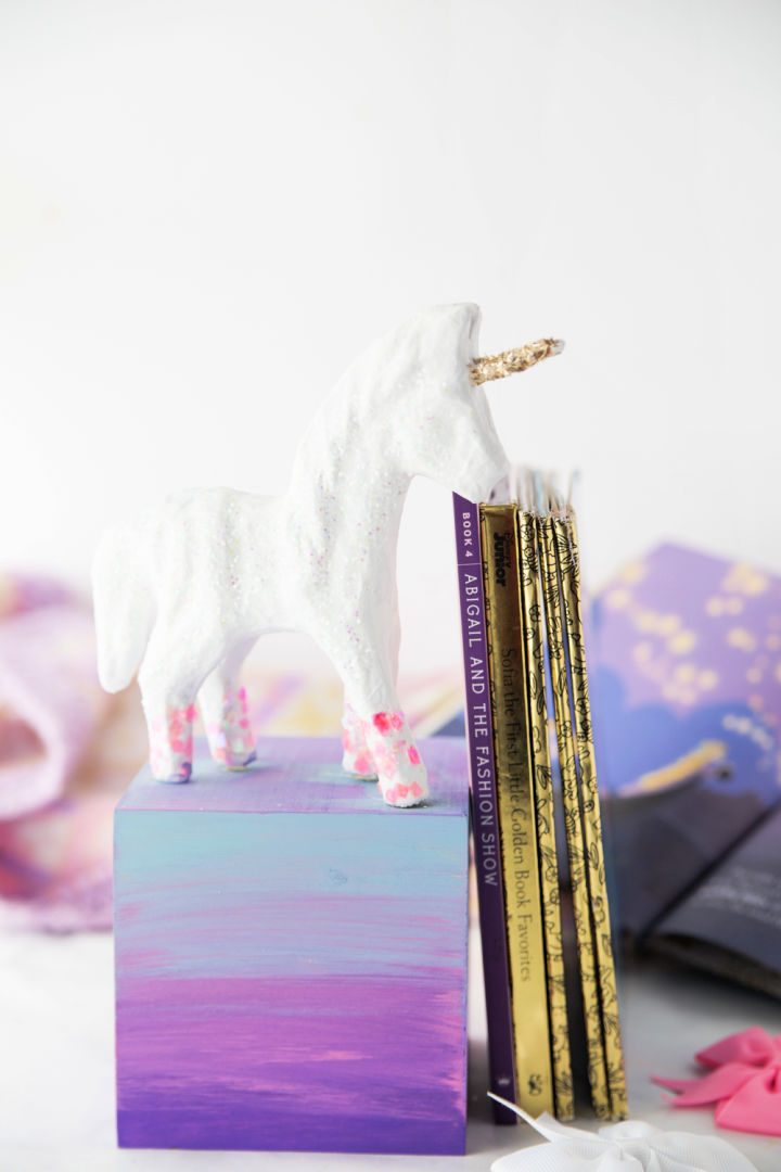 25 DIY Bookends Creative Ideas for Making Bookends