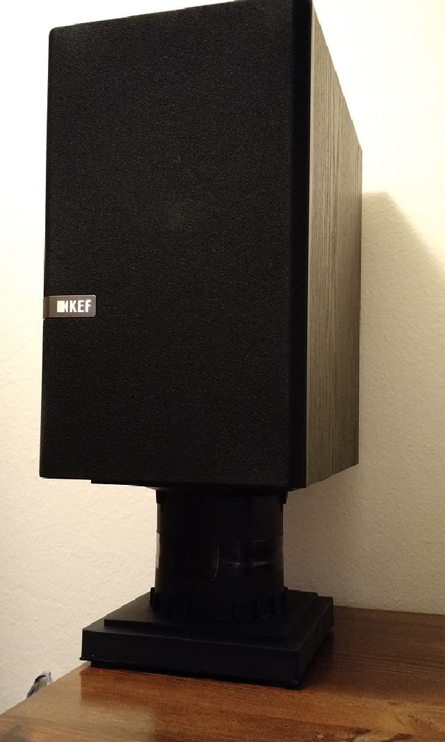 25 DIY Speaker Stand Ideas: How To Build Speaker Stands