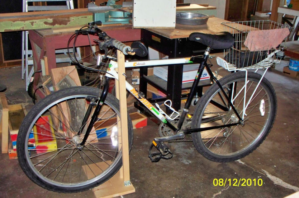 25 Homemade DIY Bike Rack Ideas for Easy Bike Storage