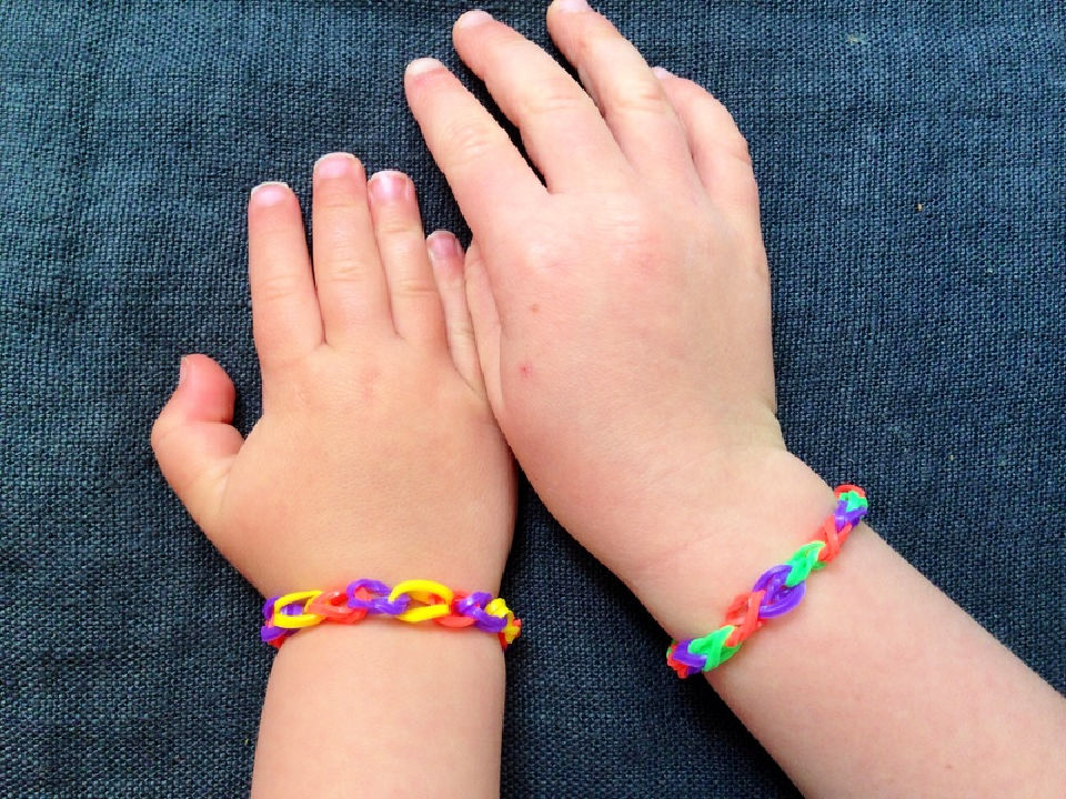 How to Make Rubber Band Bracelets 25 Bracelet Patterns