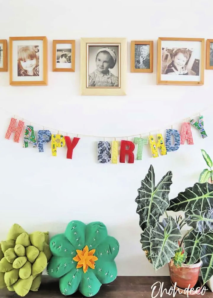 15 DIY Fabric Garland Ideas How To Make a Fabric Garland