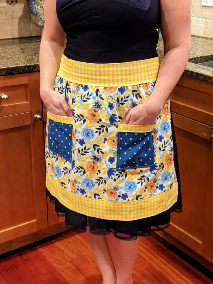 25 Easy and Free Apron Patterns to Sew {PDF Pattern}